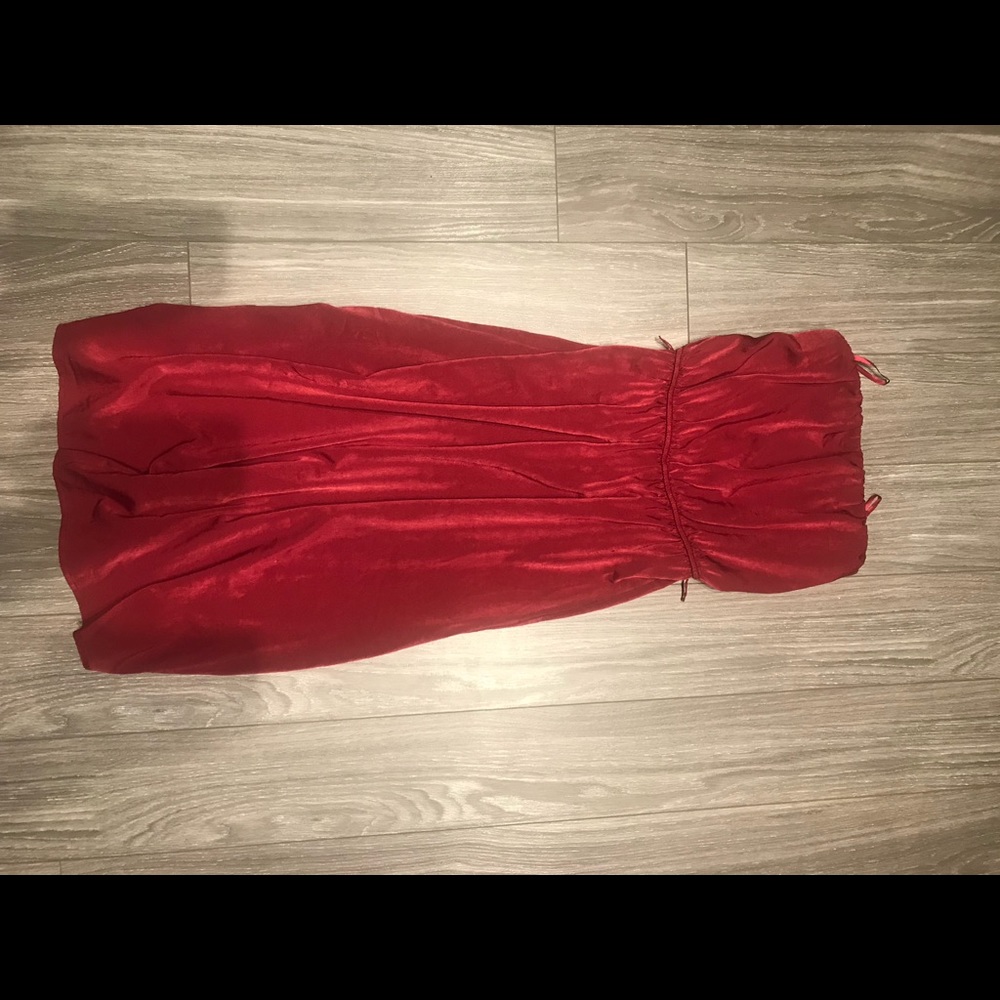Maxi dress for short people